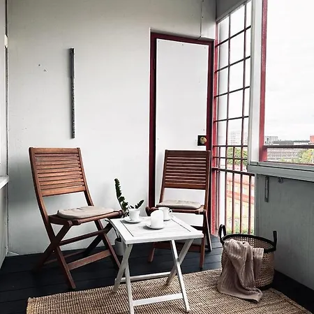 Apartment Modern 1 Bedroom With Free Parking